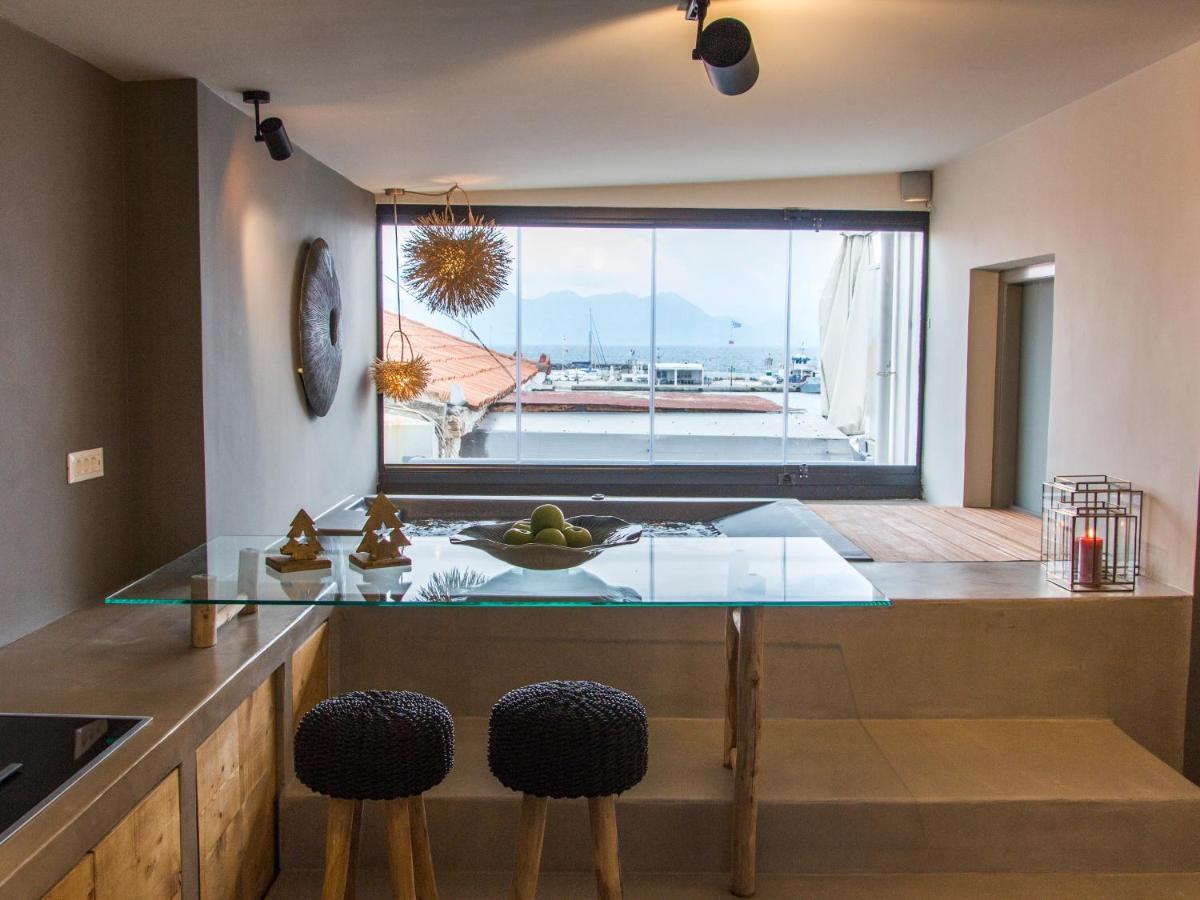 Sophia Aegina Apartment Bagian luar foto